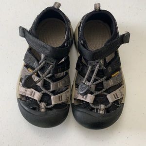 Keen waterproof shoes